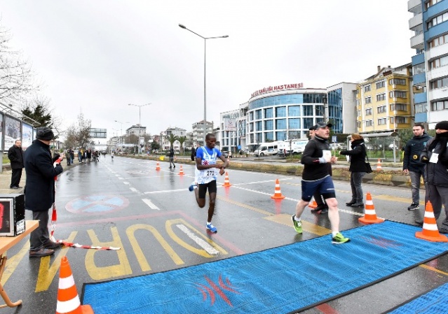 Trabzon'da koşular tamamlandı 4