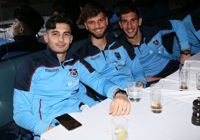 Trabzonspor'da yönetim ve futbolcular buluştu 10