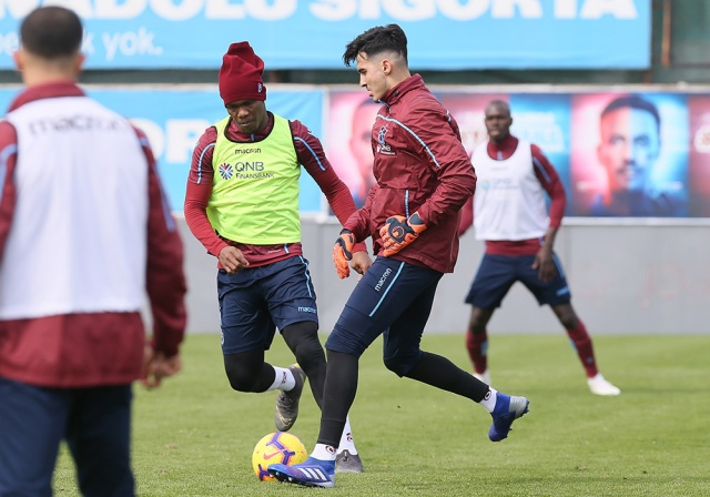 Trabzonspor'dan neşeli antrenman 12