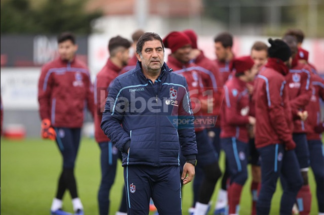 Trabzonspor'da Antalyaspor maçı hazırlıkları devam ediyor.2 Nisan 2019 9