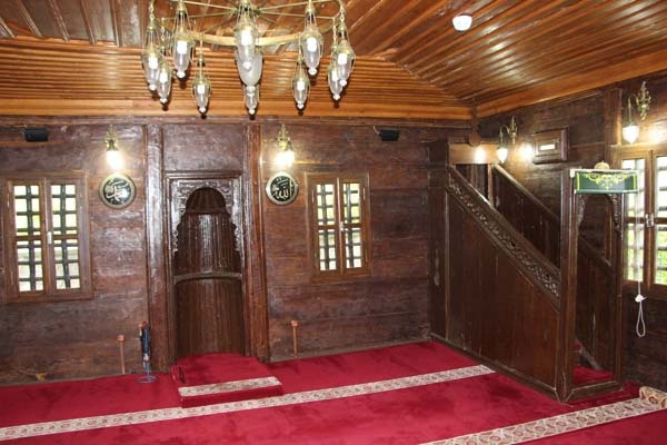 152 yıllık cami küllerinden yeniden doğdu 9