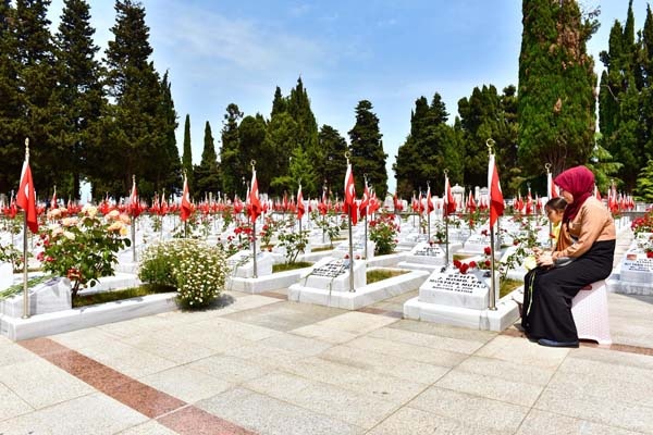 Trabzon'da Bayram öncesi şehitler unutulmadı 7