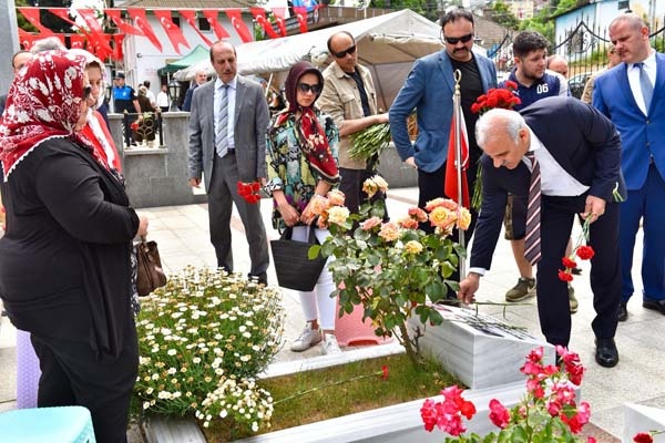 Trabzon'da Bayram öncesi şehitler unutulmadı 11