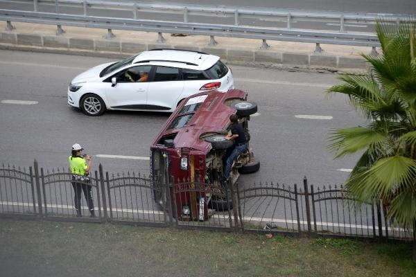 Trabzon'da kaza, minibüs devrildi... 2