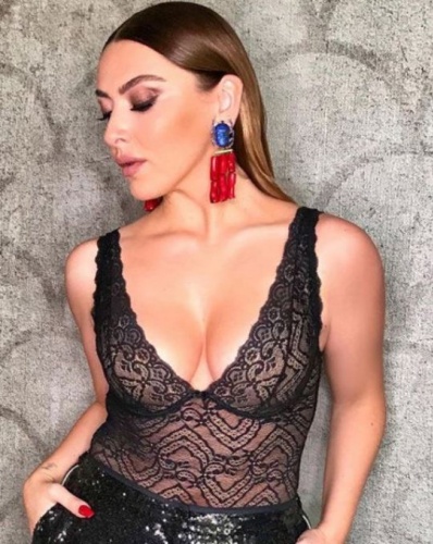 Hadise: "Muhteşemiz, seksiyiz istediğimiz kişi olabiliriz" 3