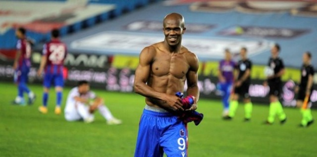 Nwakaeme'nin Trabzonspor'dan sözleşme isteği belli oldu. 2