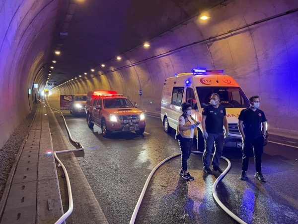 Ordu'da tünel içinde korku dolu anlar! Cayır cayır yandı. Foto Haber 7