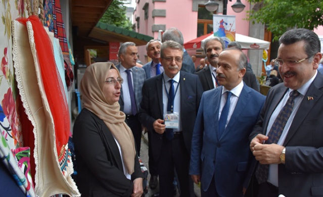 Trabzon'da "12. Uluslararası Sanat Günleri" başladı. Foto Haber 5