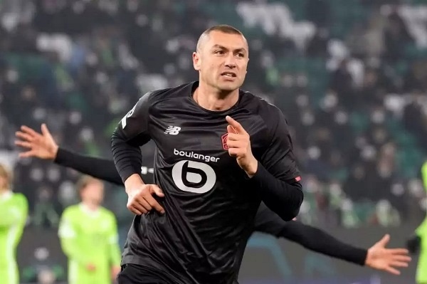 Burak Yılmaz'ın yeni rotası belli oldu. Foto Haber 4