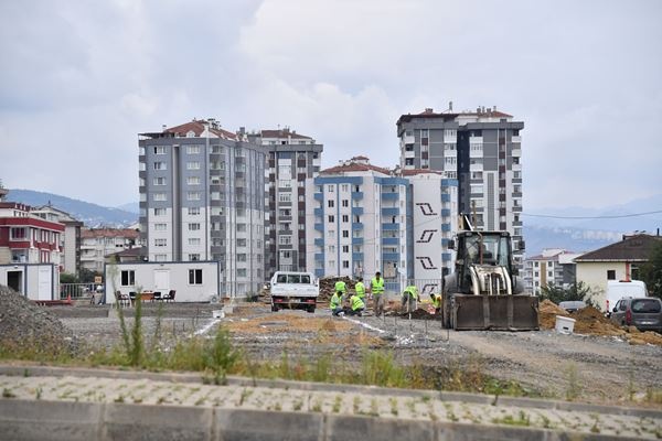 Başkan Ahmet Metin Genç, Çatak Park’ı inceledi! 9