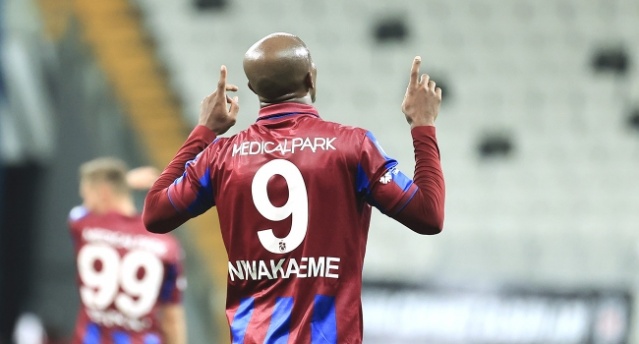 Trabzonspor'un eski yıldızı Nwakaeme imzayı atıyor! İşte alacağı ücret. Foto Galeri 5