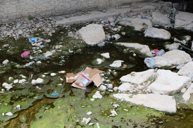 Gümüşhane'de sular çekilince Harşit Çay'ı çöplüğe döndü. Foto Haber 12