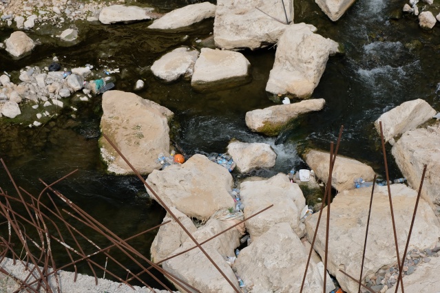 Gümüşhane'de sular çekilince Harşit Çay'ı çöplüğe döndü. Foto Haber 7