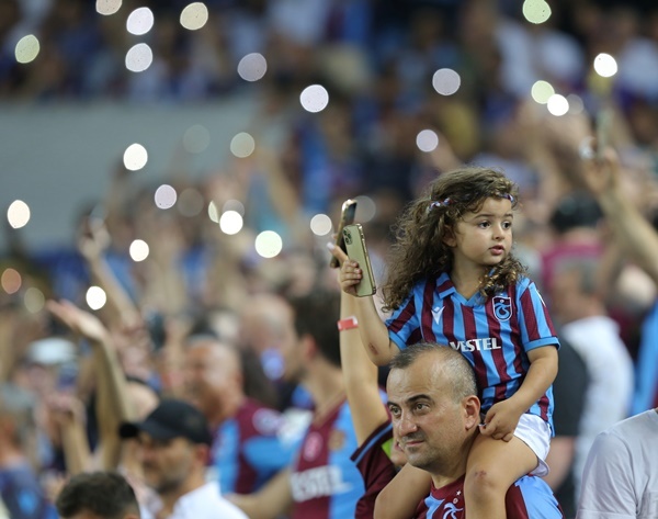 Trabzonspor-Kopenhag maçında neler oldu? - Foto Galeri 35