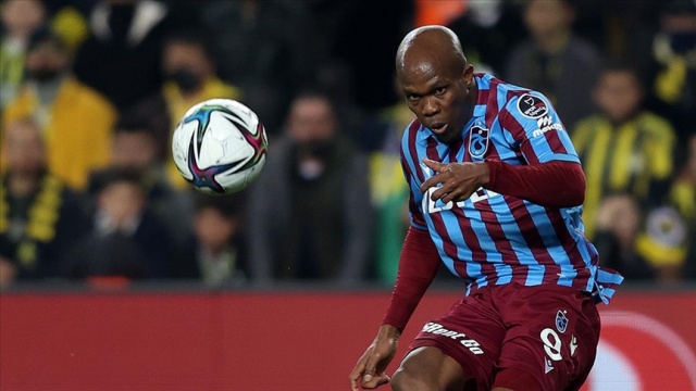 Nwakaeme Trabzonspor'dan gitti etkisi kaldı! Yıldız isim baskı altında. Foto Galeri 14