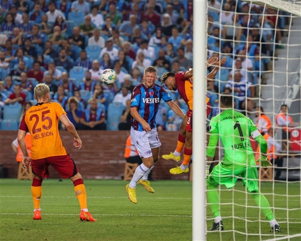 Trabzonspor - Galatasaray maçından kareler - Foto Galeri 43