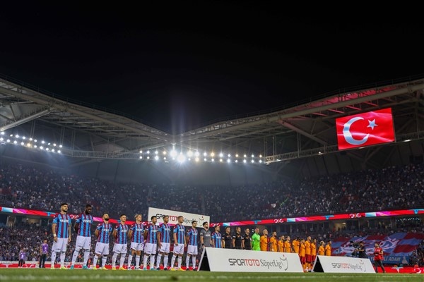 Trabzonspor'un eski oyuncusundan Galatasaray maçı yorumu "Hayal kırıklığına uğradım"Foto Haber 2