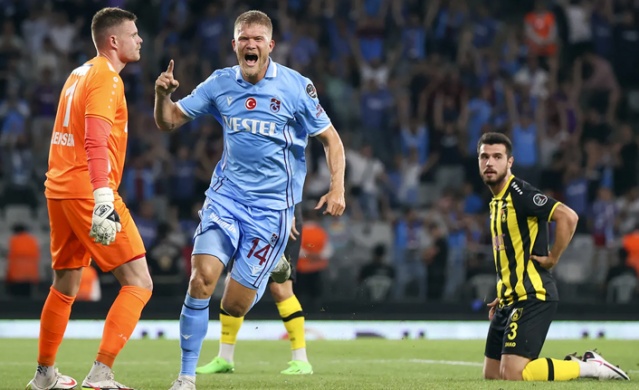 Trabzonspor’da Cornelius mücadelenin kazananı 8