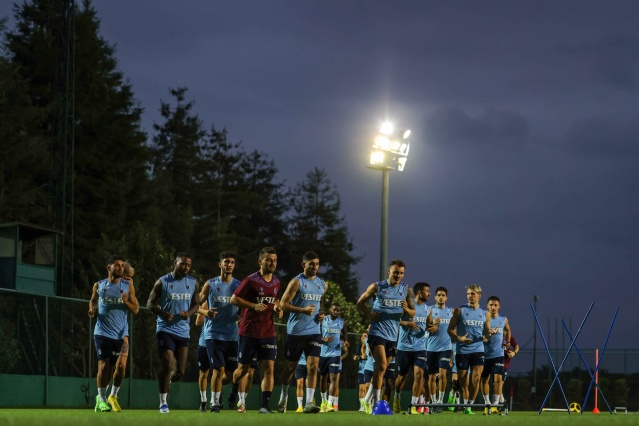 Trabzonspor'da sakatlardan son durum! Yıldız oyuncu Ümraniyespor maçında oynayacak mı? Foto Galeri 5