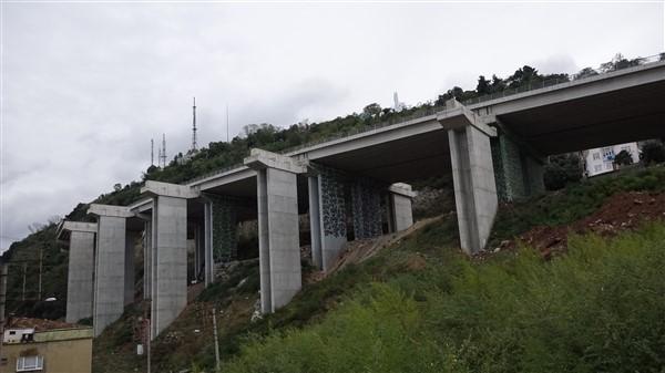 Trabzon'da viyadükler böyle süsleniyor. Foto Haber 18