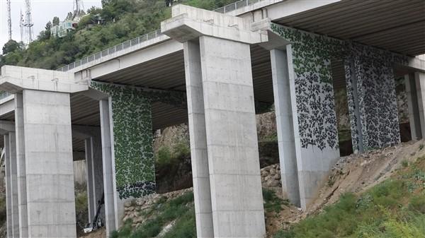 Trabzon'da viyadükler böyle süsleniyor. Foto Haber 17