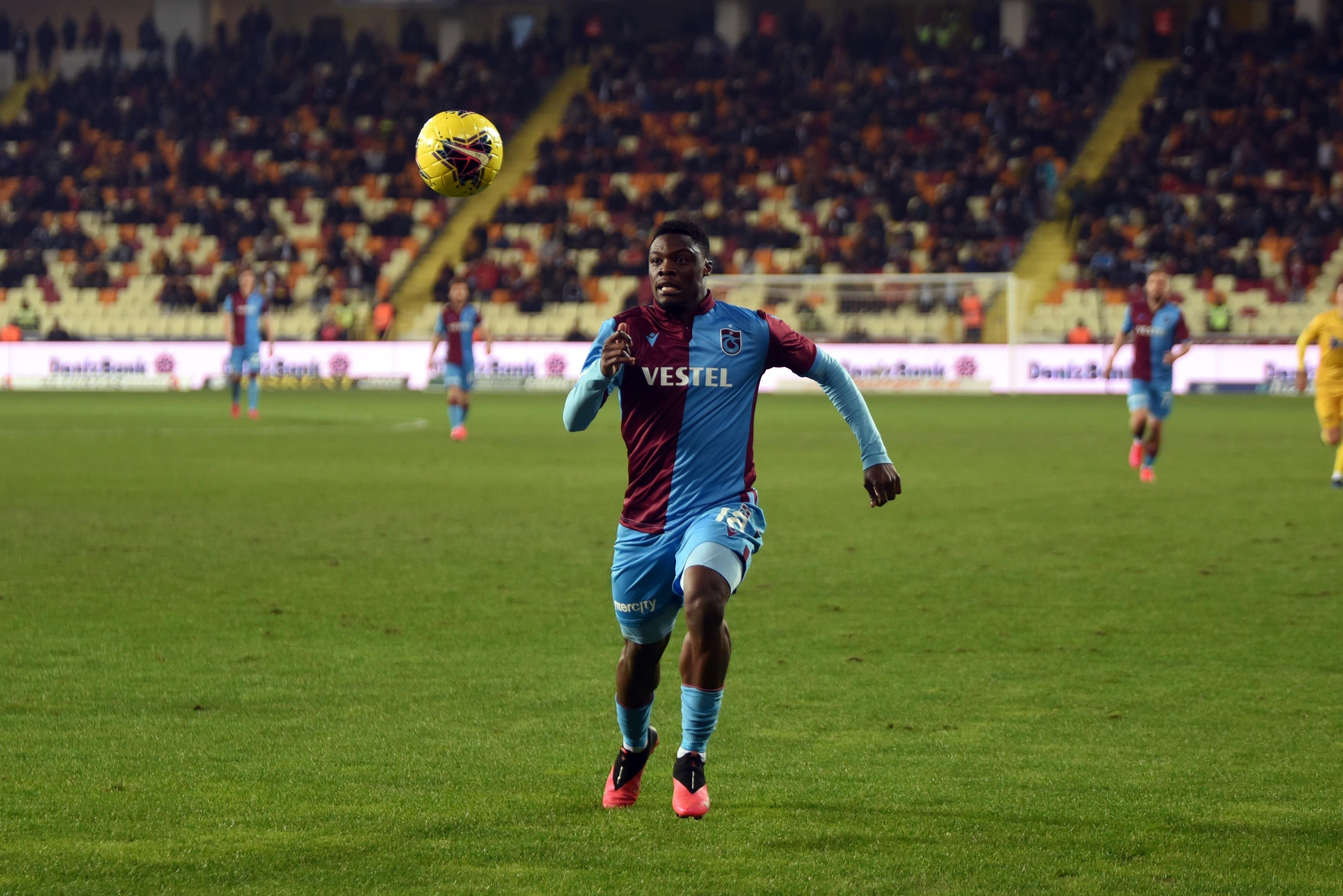 Trabzonspor'dan gittiği takımda istenmeyen adam ilan edilmişti! Foto Haber 2