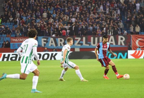 Trabzonspor’un eski oyuncusu böyle değerlendirdi! “Başarılı mı değil mi?” Foto Galeri 3