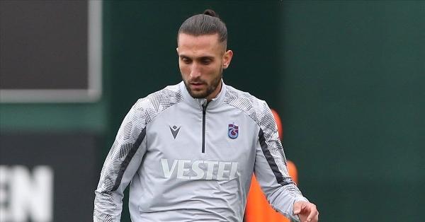 Trabzonspor taraftarı, Yusuf Yazıcı'nın yaşadığı büyük çöküşün nedenini sorguluyor.Foto Haber 2