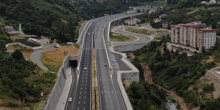 Trabzon'da yapımı süren Kanuni Bulvarı son şeklini almaya başladı 3