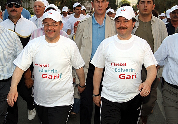 ''Hareket ediverin gari''