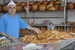 Ekmek zammı, onuı bekliyor