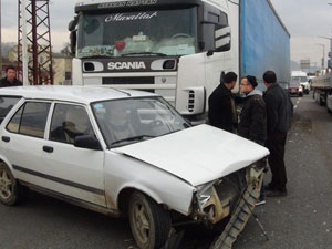 Ordu'nun Fatsa ilçesinde zincirleme kaza. 3 araç birbirine girdi!