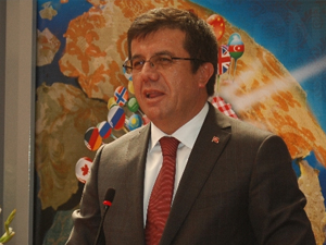 Zeybekçi: Birileri Türkiye Üzerinde...