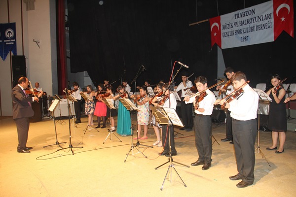 Trabzon'un Keman fidanları!