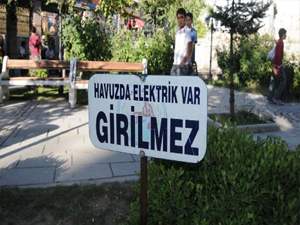 Elektirik var, aldırış yok