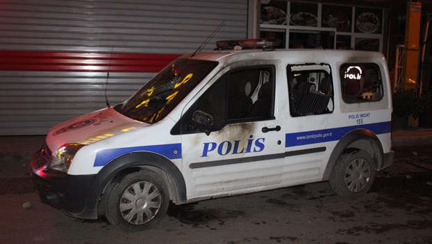 Polis aracına silahlı saldırı