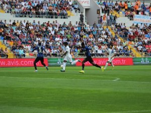 Kayserispor-Trabzonspor maçından kareler