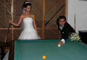 Gelin Damat Bilardo Oynadı