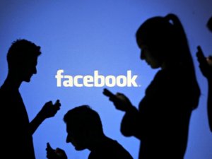 Dikkat! Facebook depresyona sokuyor!