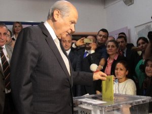 Bahçeli oyunu kullandı