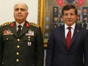 Davutoğlu’na veda ziyareti