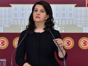 Buldan teröristin ailesine başsağlığına gitti