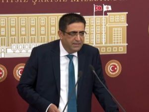 HDP’den CHP’ye ’tezkere’ eleştirisi