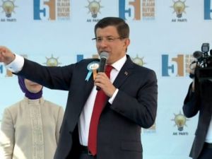 Davutoğlu kongrede