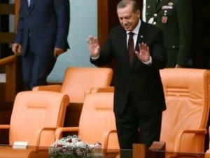 CHP Meclis'e gelen Erdoğan'ı ayakta karşılayacak