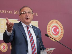 AK Parti’nin seçim beyannamesini eleştirdi