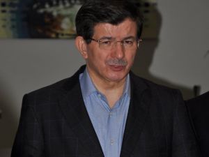 Davutoğlu sert konuştu: "O çakkallara..."