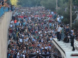 Diyarbakır’da olaylı gösteri