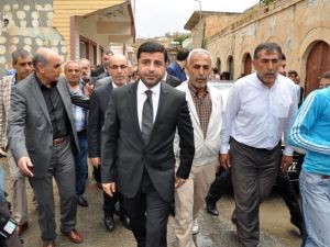 Demirtaş: Kan emici ve bölücü değiliz