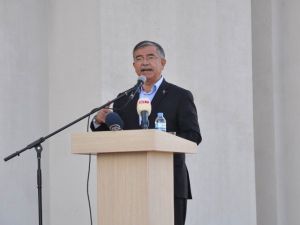 TBMM Başkanı Yılmaz: "Şehitlerimiz bu bayrak inmesin diye can verdi"